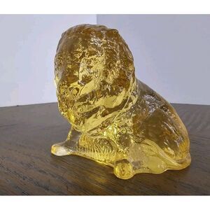 Vintage Mosser Gold Key (golden yellow) Lion Figurine